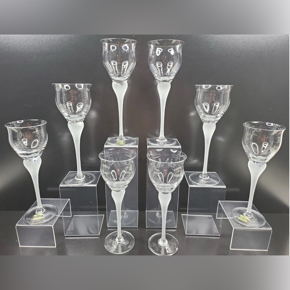 Mikasa Clear and White Wine Glass Set of 8 with storage box.